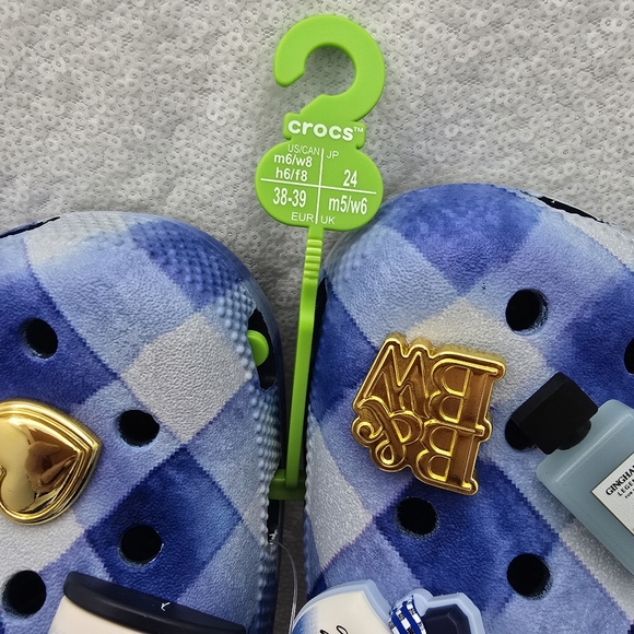 Crocs x Bath and Body Works Limited Edition Crocs Women's Sz 8 Gingham Jibbitzs - Picture 3 of 10